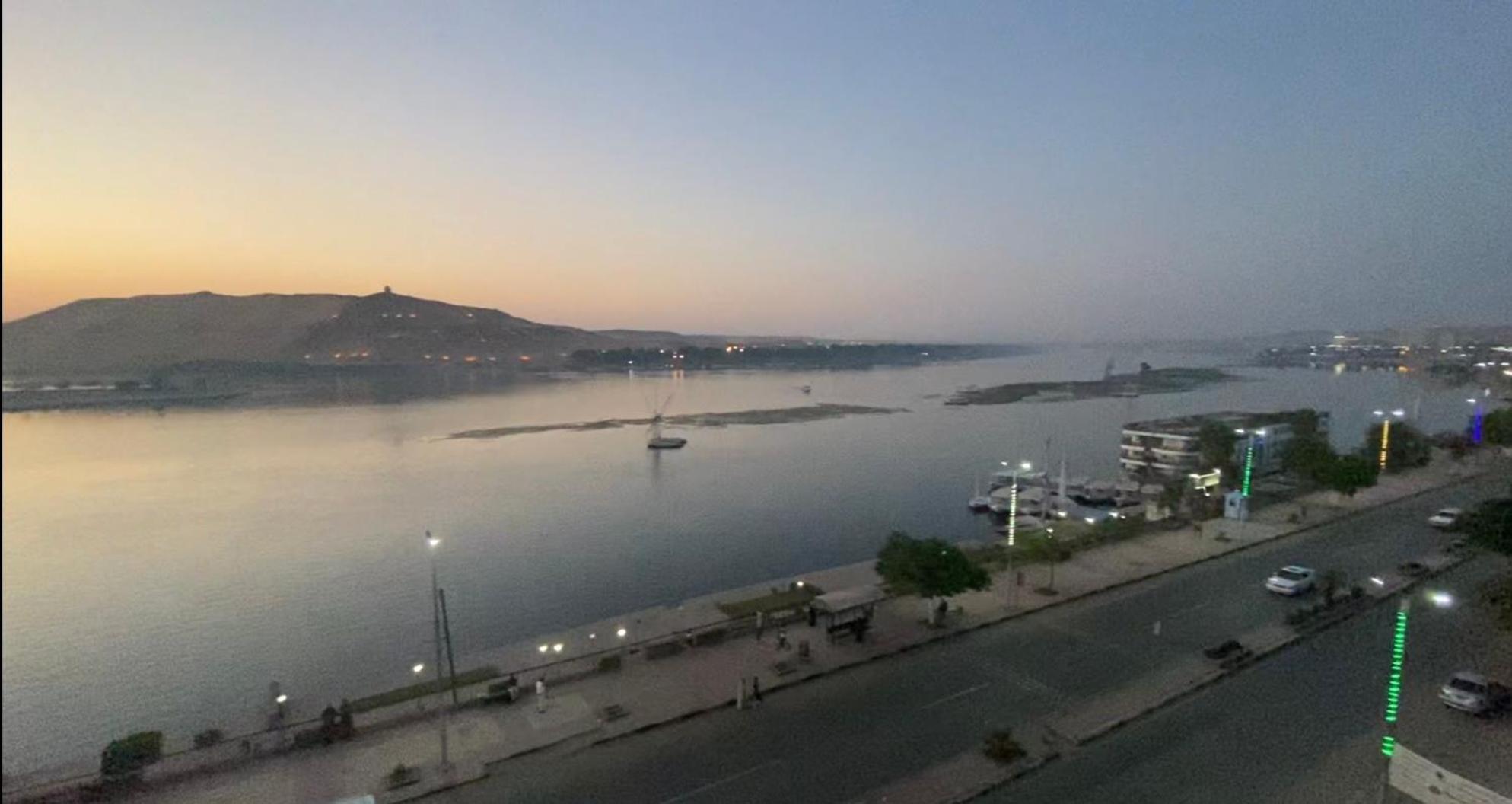 View 3 Bedrooms Apartment Aswan